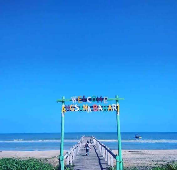 1. Pantai Angsana, 2. Pantai Gedambaan, 3. Pantai Asmara, 4. Pantai Batu Buaya, 5. Pantai Pagatan, 6. Pantai Joras, 7. Pulau Birah-birahan