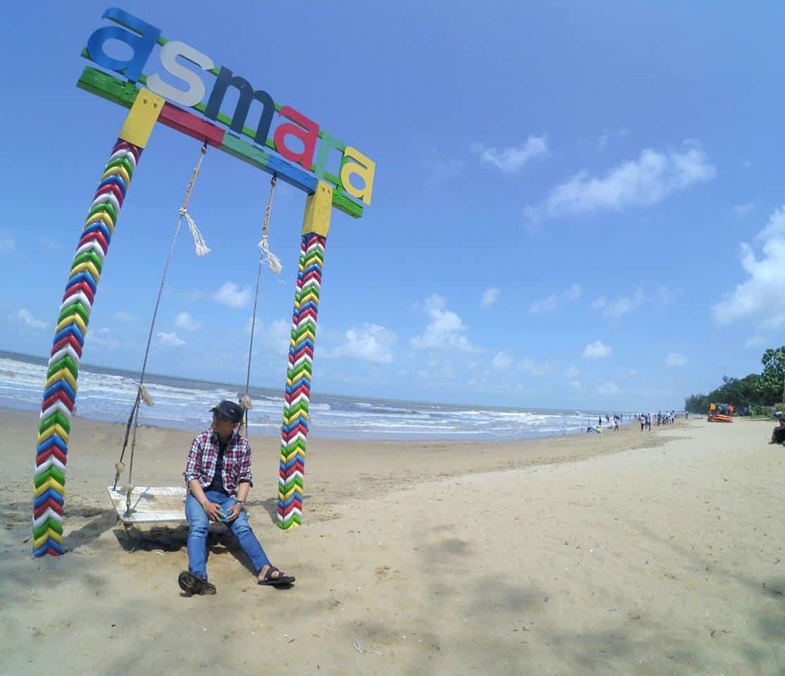 1. Pantai Angsana, 2. Pantai Gedambaan, 3. Pantai Asmara, 4. Pantai Batu Buaya, 5. Pantai Pagatan, 6. Pantai Joras, 7. Pulau Birah-birahan