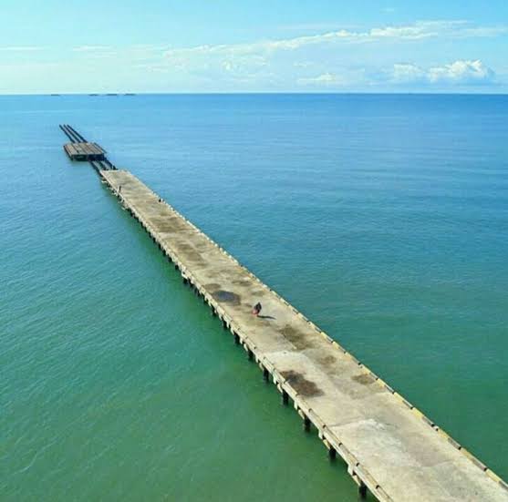 1. Pantai Angsana, 2. Pantai Gedambaan, 3. Pantai Asmara, 4. Pantai Batu Buaya, 5. Pantai Pagatan, 6. Pantai Joras, 7. Pulau Birah-birahan