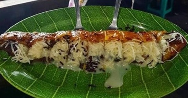 1. Pisang Keju Papanday, 2. Cafe Madtari, 3. Pisang Coklat Keju Kasmin, 4. Laksana Jaya Pisang Keju, Pasar Cisangkuy, 5. Pisang Keju Coklat Penasaran Pempek Palembang Metro, 6. Pisang Tanduk Keju Kemuning, 7. The Kiosk, 8. Warunk Upnormal, 9. PomPom Pisang Keju