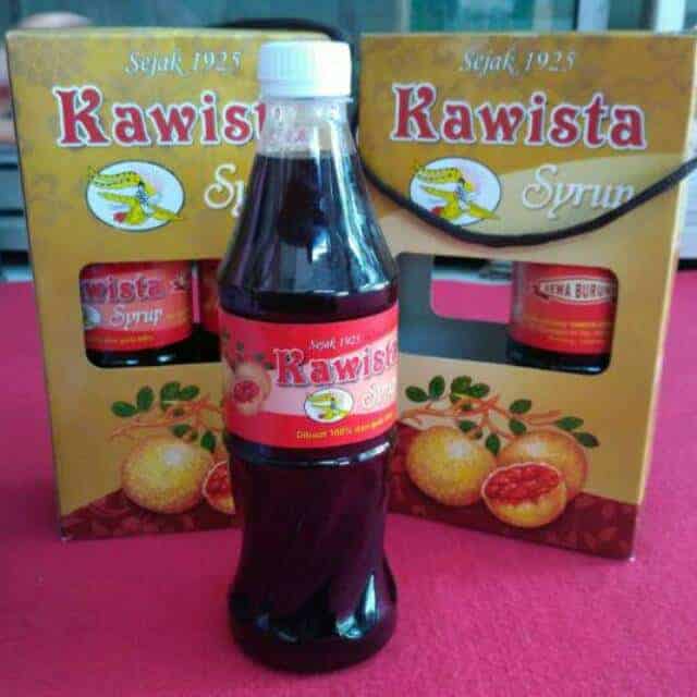 Sirup Kawista, 1. Surabi Hijau/Hejo, 2. Opak Ketan Khas Karawang, 3. Kue Gonjing, 4. Sirup Kawista, 5. Kerupuk Bontot, 6. Gegeplak Karawang, 7. Bolu Kijing Khas Karawang, 8. Ganastori