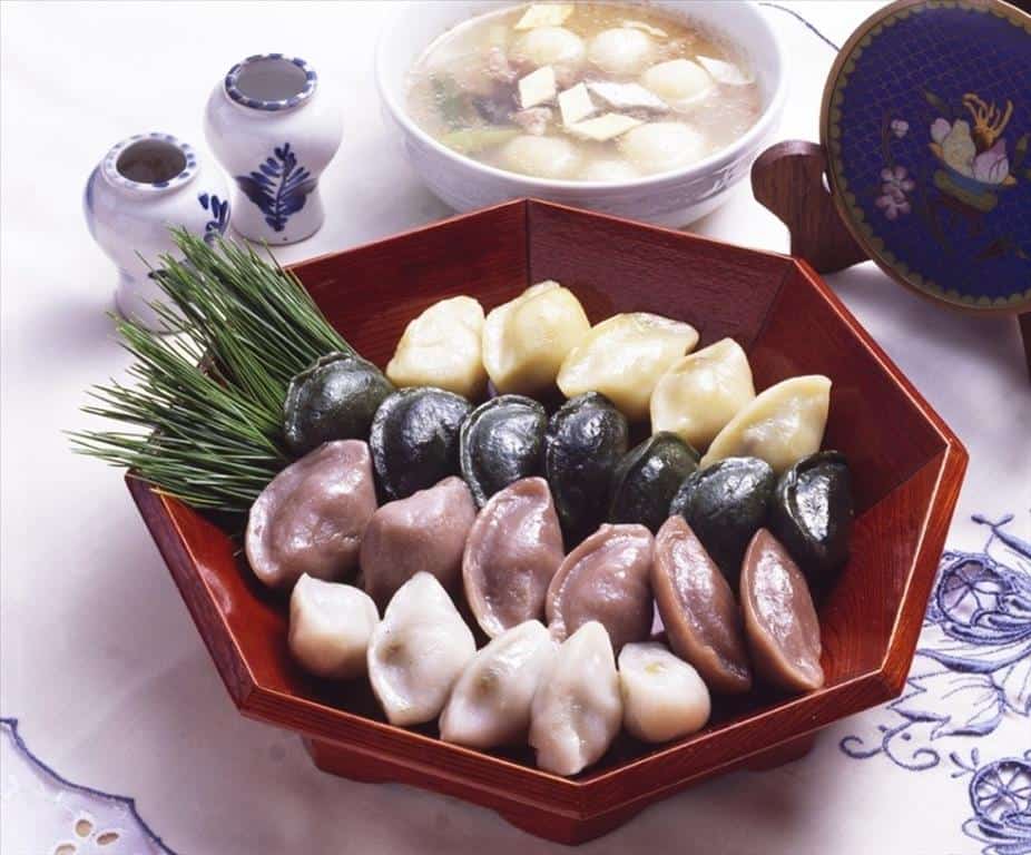 Songpyeon (Copy), 1. Tteok, 2. Patbingsu, 3. Songpyeon, 4. Gangjeong, 5. Hangwa, 6. Yakgwa, 7. Yaksik, 8. Dasik, 9. Jeonggwa, 10. Hwajeon