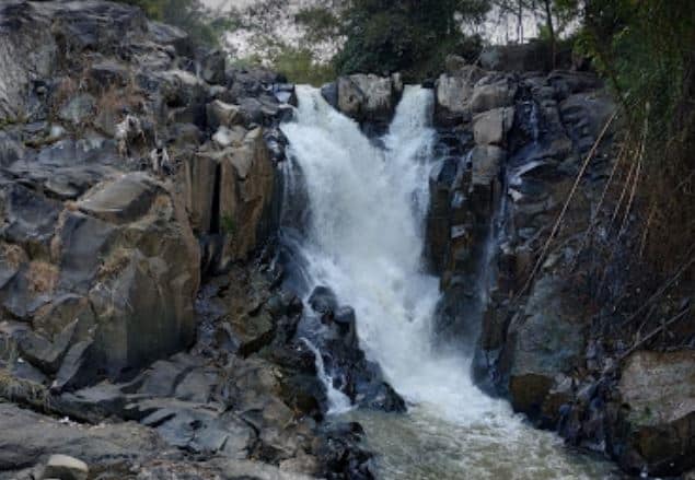 curug cilutung majalengka, 1. Curug Cipeuteuy, 2. Curug Muara Jaya, 3. Curug Sempong, 4. Curug Tonjong, 5. Curug Ibun Pelangi, 6. Curug Cilutung, 7. Curug Sawer