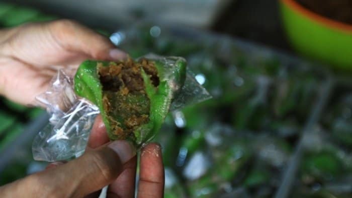 yoda kote kue khas jambi, 1. Cepak Kapung, 2. Kue Muso, 3. Yoda Kote, 4. Kue Putri Kandis, 5. Takik Beruk, 6. Kue Gandus, 7. Kue Kubang Boyo, 8. Bolu Kojo, 9. Kue Padamaran, 10. Kue Burgo, 11. Celokote