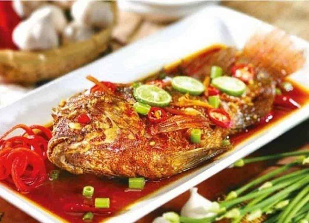 Arsik (Copy), 1. Ikan Mas Naniura, 2. Arsik, 3. Sayur Gurih Tauco, 4. Daun Ubi Tumbuk, 5. Mie Gomak, 6. Saksang, 7. Bubur Pedas, 8. Manuk Napinadar, 9. Bika Ambon, 10. Kolak Durian