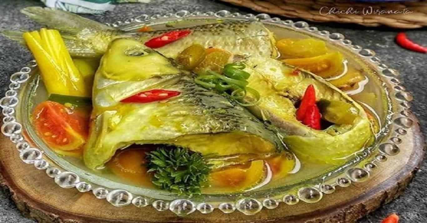 Asem Bandeng (Copy), 1. Soto Lamongan, 2. Pecel Lele Lamongan, 3. Asem Bandeng, 4. Tahu Campur, 5. Nasi Boranan (Nasi Boran), 6. Rawon, 7. Perkedel Lamongan, 8. Jumbrek, 9. Wingko Babat, 10. Marning