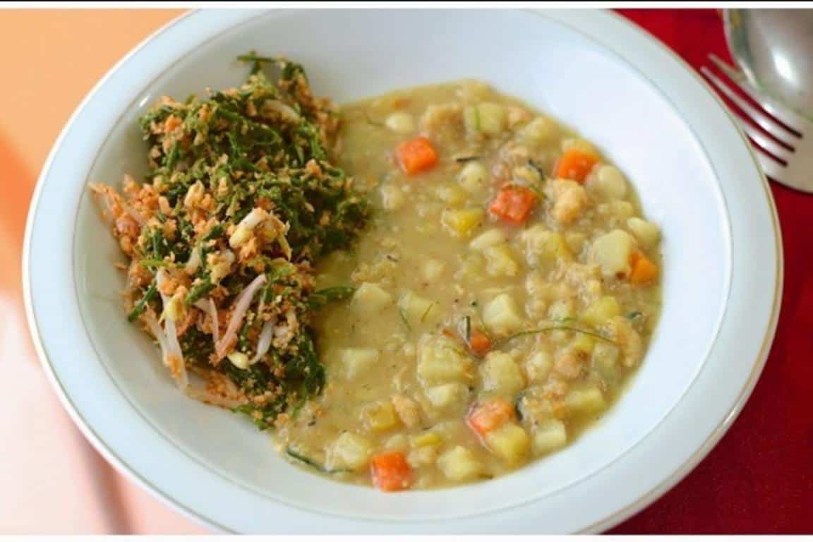 Bubur Pedas (Copy), 1. Ikan Mas Naniura, 2. Arsik, 3. Sayur Gurih Tauco, 4. Daun Ubi Tumbuk, 5. Mie Gomak, 6. Saksang, 7. Bubur Pedas, 8. Manuk Napinadar, 9. Bika Ambon, 10. Kolak Durian