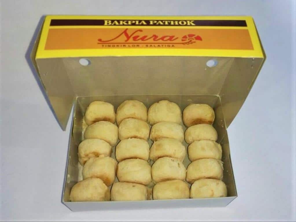 Bakpia Pathok (Copy), 1. Enting-Enting Gepuk, 2. Keripik Paru, 3. Kopi Gunung Salatiga, 4. Singkong Keju, 5. Ampyang, 6. Roti Wonder, 7. Kopi Biji Salak, 8. Kerupuk Godril, 9. Bakpia Pathok, 10. Getuk Kethek