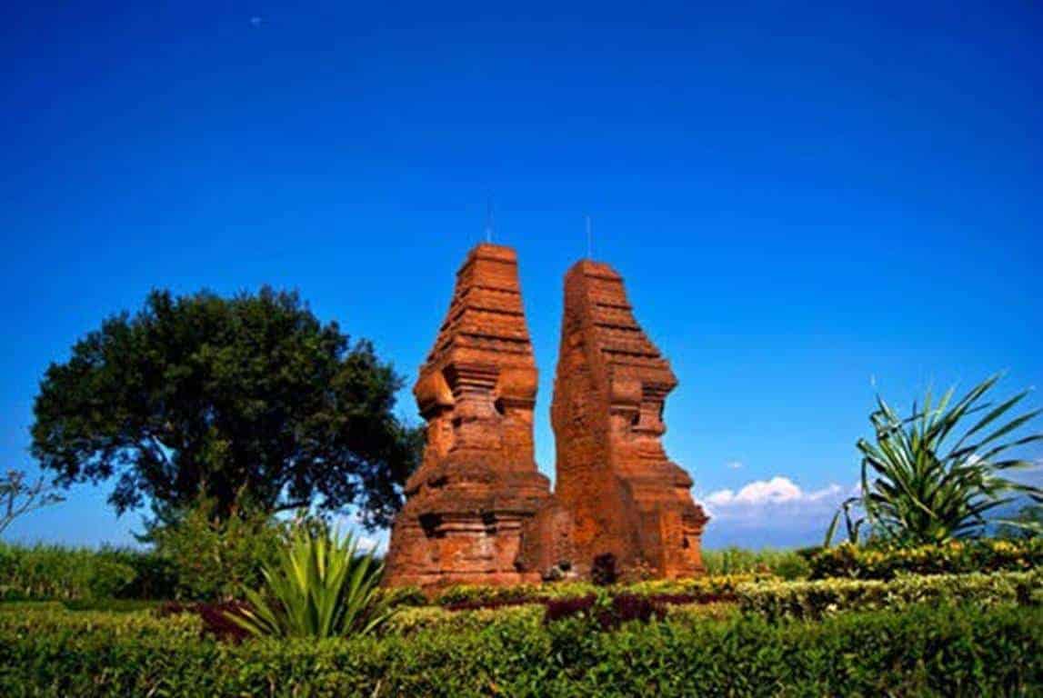 Candi Wringin Lawang (Copy), 1. Candi Tikus, 2. Candi Jolotundo, 3. Candi Bajang Ratu, 4. Candi Kesiman, 5. Candi Jedong, 6. Candi Wringin Lawang, 7. Candi Brahu, 8. Candi Minak Jinggo, 9. Candi Kedaton
