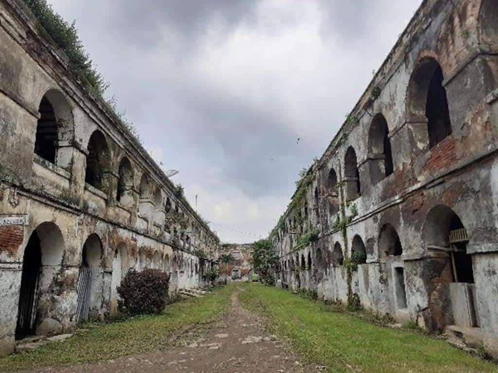 Fort Willem I (Copy), 1. Museum Kereta Api Ambarawa, 2. Rawa Pening, 3. Fort Willem I, 4. Candi Gedong Songo, 5. Dusun Semilir, 6. Museum Palagan Ambarawa, 7. Kampung Kopi Banaran, 8. Gua Maria Kerep, 9. Kampung Rawa, 10. Eling Bening
