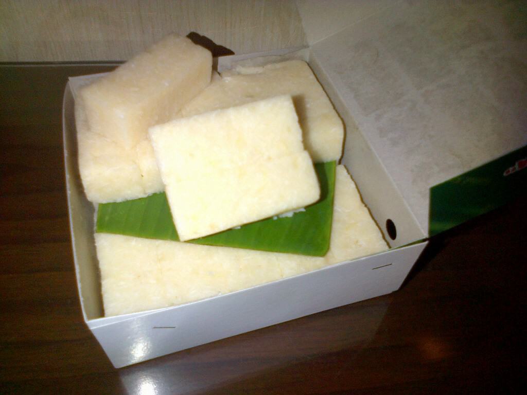 Getuk Kethek (Copy), 1. Enting-Enting Gepuk, 2. Keripik Paru, 3. Kopi Gunung Salatiga, 4. Singkong Keju, 5. Ampyang, 6. Roti Wonder, 7. Kopi Biji Salak, 8. Kerupuk Godril, 9. Bakpia Pathok, 10. Getuk Kethek