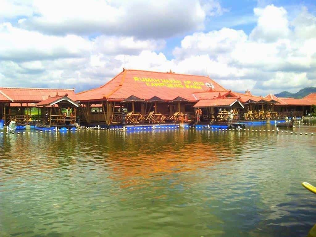 Kampung Rawa (Copy), 1. Museum Kereta Api Ambarawa, 2. Rawa Pening, 3. Fort Willem I, 4. Candi Gedong Songo, 5. Dusun Semilir, 6. Museum Palagan Ambarawa, 7. Kampung Kopi Banaran, 8. Gua Maria Kerep, 9. Kampung Rawa, 10. Eling Bening
