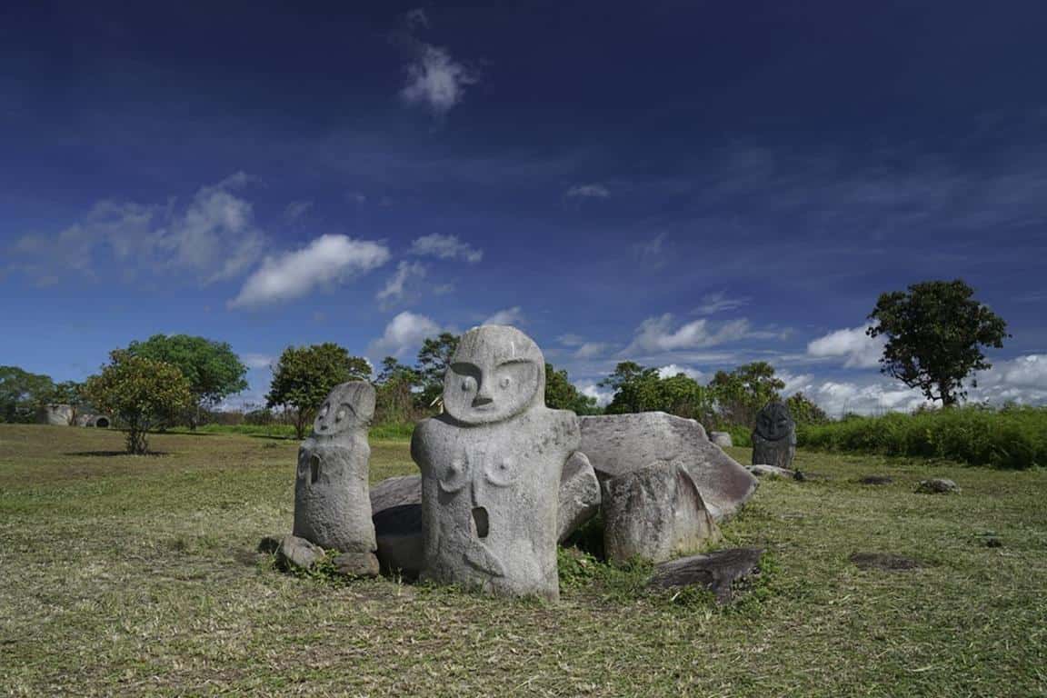 Lembah Bada (Copy), 1. Lembah Baliem, 2. Lembah Ramma, 3. Lembah Kidang, 4. Ngarai Sianok, 5. Lembah Bukit Pangonan Dieng, 6. Lembah Bada, 7. Lembah Pantunan, 8. Lembah Sindoro, 9. Lembah Anai, 10. Lembah Harau