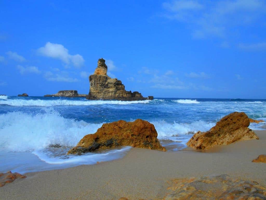 Pantai Buyutan (Copy), 1. Pantai Klayar, 2. Pantai Ngiroboyo, 3. Pantai Buyutan, 4. Pantai Banyu Tibo, 5. Pantai Watu Karung, 6. Pantai Srau, 7. Pantai Ngandul, 8. Pantai Soge, 9. Pantai Kasap, 10. Pantai Karang Bolong