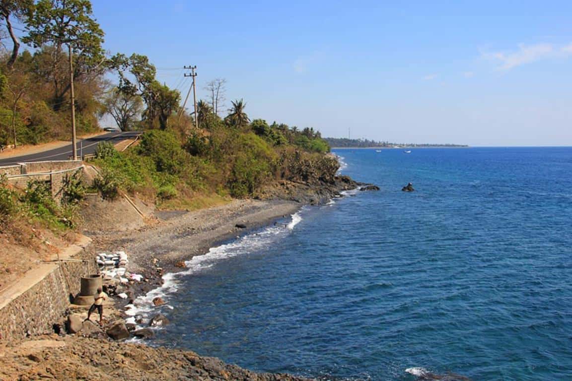 Pantai Watu Dodol (Copy), 1. Pantai Wedi Ireng, 2. Pulau Merah, 3. Pantai Teluk Hijau, 4. Taman Nasional Alas Purwo, 5. Pantai Plengkung, 6. Pantai Watu Dodol, 7. Pulau Tabuhan, 8. De Djawatan Benculuk, 9. Kawah Ijen, 10. Taman Nasional Baluran