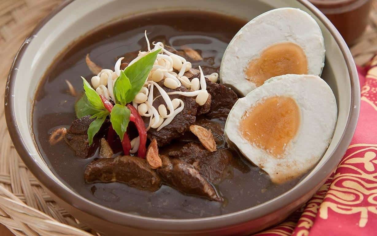 Rawon (Copy), 1. Soto Lamongan, 2. Pecel Lele Lamongan, 3. Asem Bandeng, 4. Tahu Campur, 5. Nasi Boranan (Nasi Boran), 6. Rawon, 7. Perkedel Lamongan, 8. Jumbrek, 9. Wingko Babat, 10. Marning