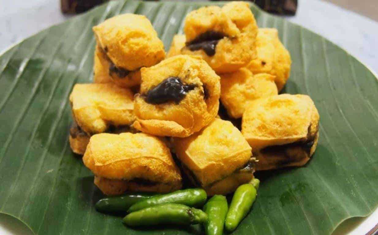 Tahu Petis (Copy), 1. Lumpia, 2. Tahu Pong, 3. Tahu Petis, 4. Tahu Baxo, 5. Moaci Wijen, 6. Lontong Spekkoek Waiki, 7. Roti Ganjel Rel, 8. Kue Sarang Madu, 9. Pisang Plenet, 10. Wingko Babat