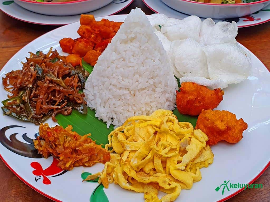 nasi pedes teri si mbok