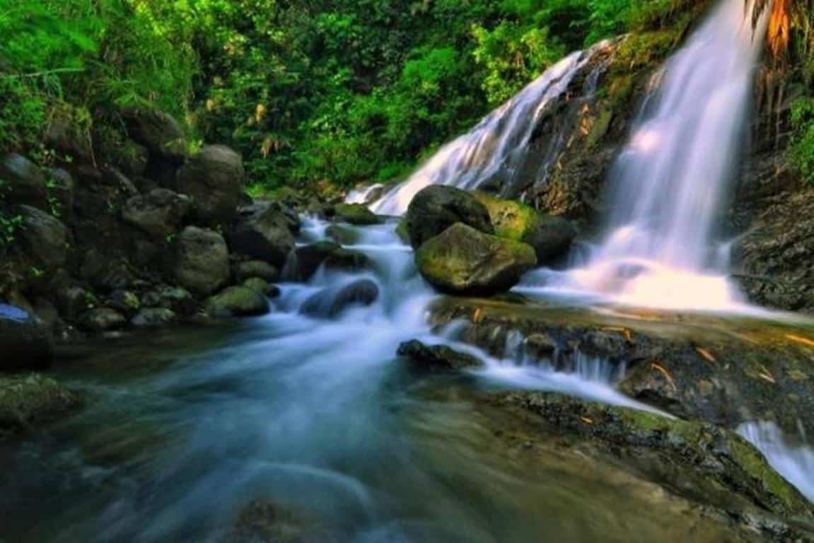 Curug Tujuh Bidadari, 1. Curug Nangga, 2. Curug Bengkawah, 3. Curug Jenggala, 4. Air Terjun Jumog, 5. Curug Lawe, 6. Curug Tujuh Bidadari, 7. Air Terjun Songgo Langit Jepara, 8. Curug Sewu, 9. Curug Kali Plumbon, 10. Air Terjun Superman’s Big Sister