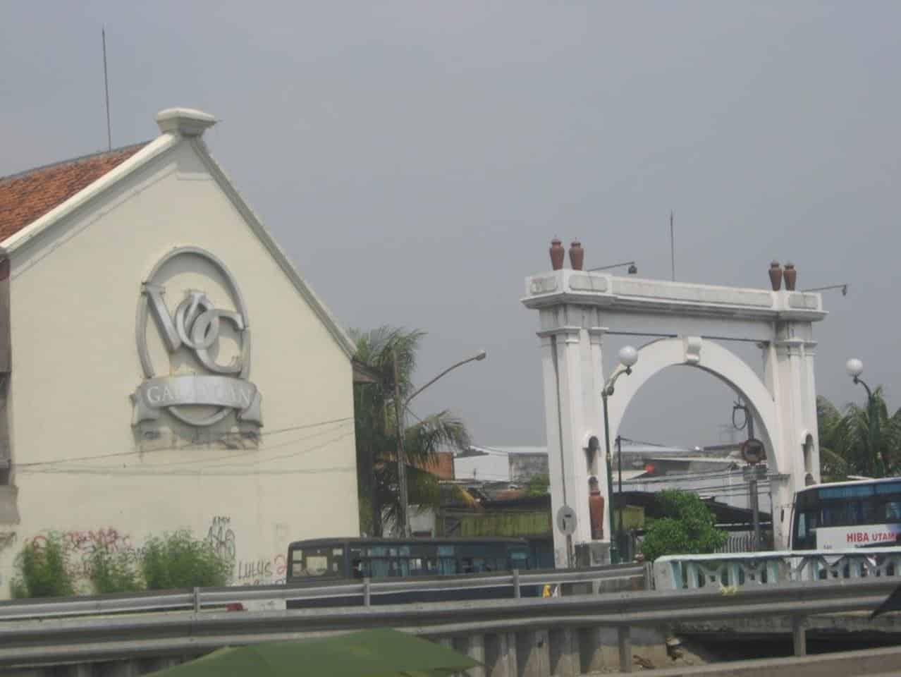 Galangan VOC, 1. Museum Nasional Indonesia, 2. Monumen Nasional, 3. Tugu Proklamasi, 4. Museum Fatahillah, 5. Museum Bahari, 6. Galangan VOC, 7. Jembatan Kota Intan, 8. Museum Bank Indonesia, 9. Toko Merah, 10. Museum Satria Mandala