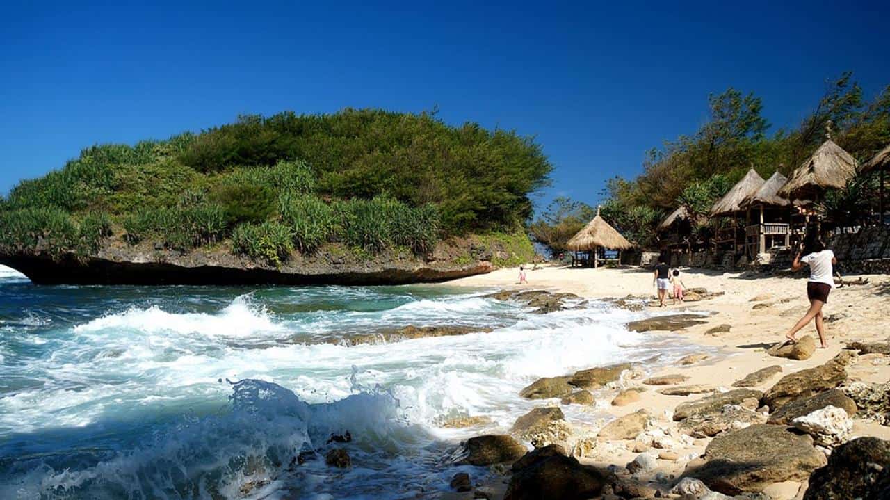 Pantai Slili, 1. Pantai Slili, 2. Pantai Baron, 3. Pantai Seruni, 4. Pantai Gesing, 5. Pantai Drini, 6. Pantai Pok Tunggal, 7. Pantai Indrayanti, 8. Pantai Muncar, 9. Pantai Wediombo, 10. Pantai Timang