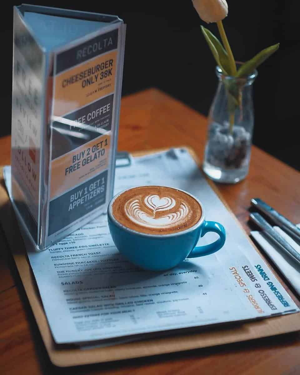 1. Coffee Cartel, 2. Recolta Cafe, 3. The Bare Bottle Kuta, 4. Hanaka Coffee, 5. Full Circle, Expat. Roasters, 6. Milu by Nook, 7. Hungry Bird, 8. Satu Satu Coffee Company, 9. The Moose Espresso Bar, 10. Revive Cafe