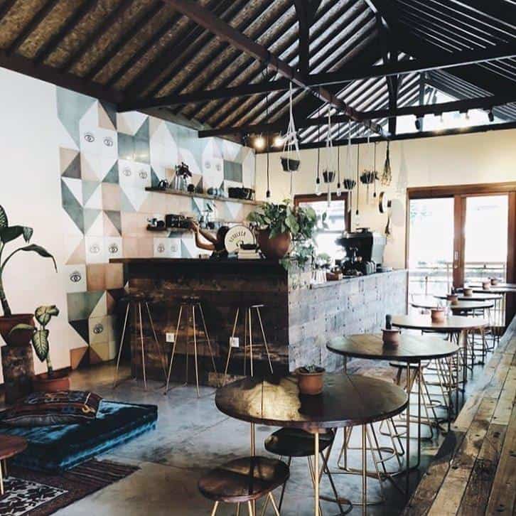 1. Coffee Cartel, 2. Recolta Cafe, 3. The Bare Bottle Kuta, 4. Hanaka Coffee, 5. Full Circle, Expat. Roasters, 6. Milu by Nook, 7. Hungry Bird, 8. Satu Satu Coffee Company, 9. The Moose Espresso Bar, 10. Revive Cafe