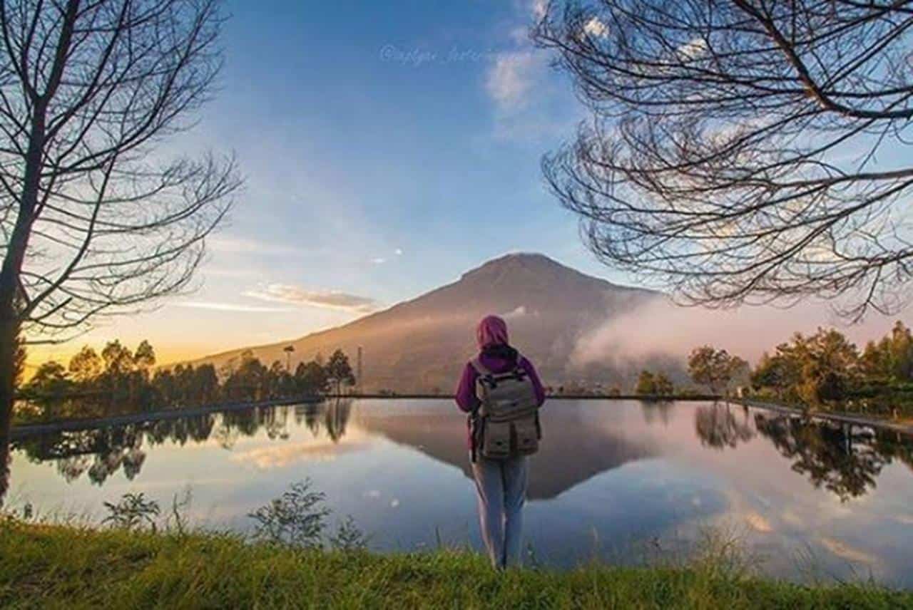 Embung Kledung, 1. Embung Kledung, 2. Hutan Pinus Sigrowong, 3. Posong Kledung, 4. Alam Sewu, 5. Sedengkeng Pass, 6. Mijil Loka, 7. Curug Titang, 8. Bukit Sikendil, 9. Candi Pringapus, 10. Gunung Sindoro