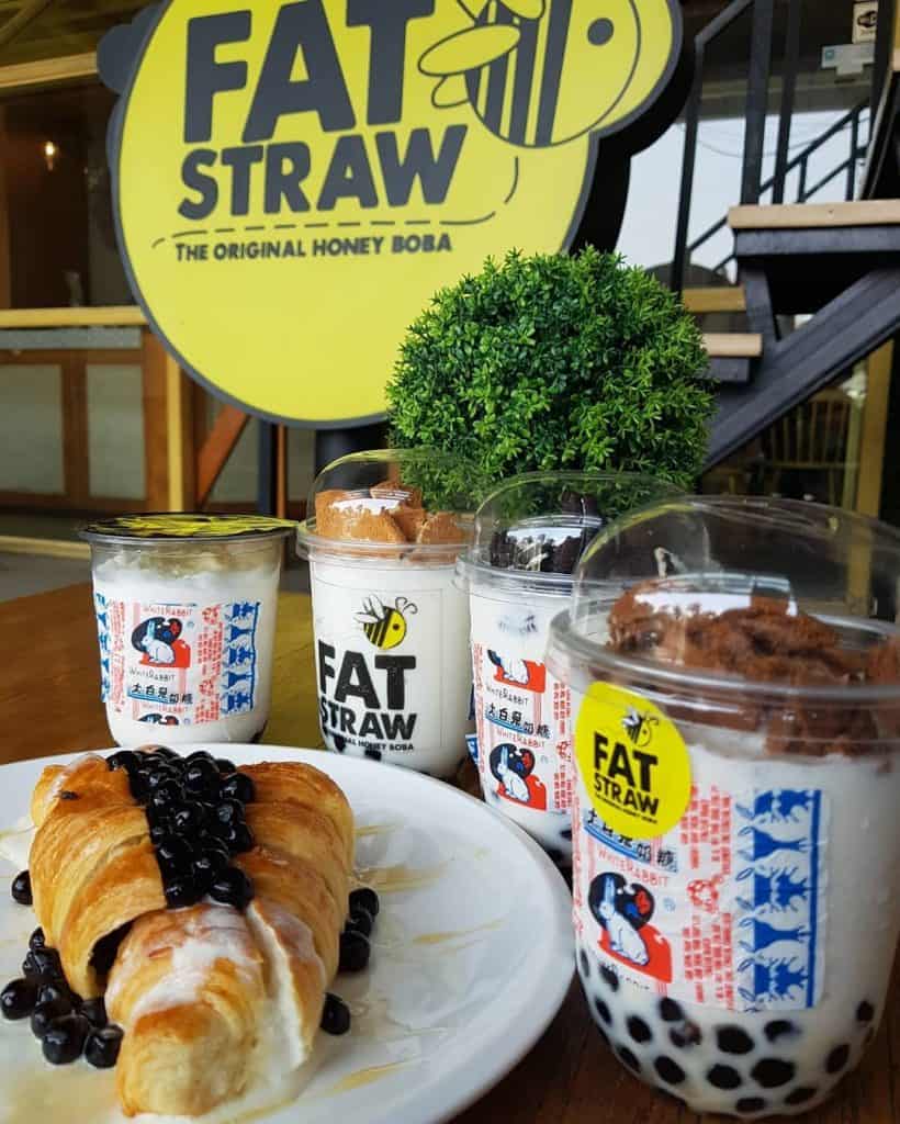 1. Ravelle Cafe, 2. Fat Straw, 3. Skybox Cafe, 4. Copper Club Specialty Coffee, 5. Kohicha Cafe, 6. Kopi Kurang Lebih, 7. Homebound Coffee, 8. Krossroadz Cafe, 9. Kahvenin Cafe, 10. Kopi Melali
