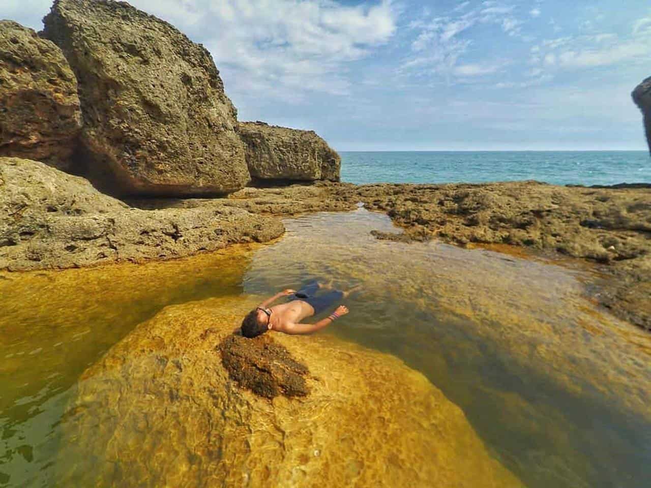 Pantai Mbehi, 1. Pantai Ngliyep, 2. Pantai Bajul Mati, 3. Pantai Goa Cina, 4. Pantai Watu Leter, 5. Pantai Lenggoksono, 6. Pantai Mbehi, 7. Pantai Kondang Buntung, 8. Pantai Banyu Anjlok, 9. Pantai Tiga Warna, 10. Pantai Balekambang