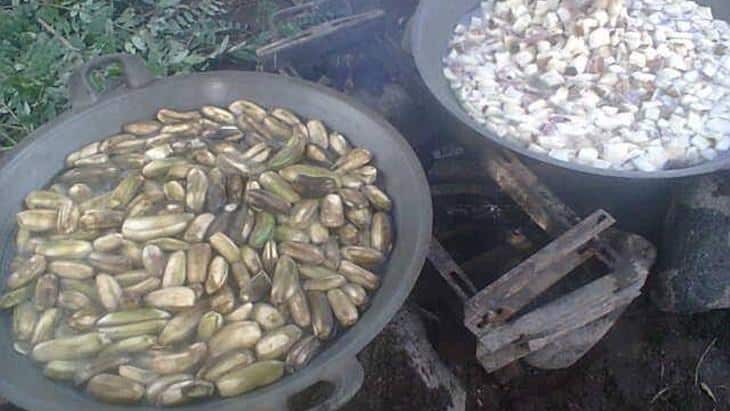 Muku Loto, 2. Jagung Bose, 3. Jagung Catemak, 4. Jagung Titi, 6. Rumpu Rampe, 7. Sambal Lu’at, 8. Muku Loto, 9. Jawada, 10. Manggulu
