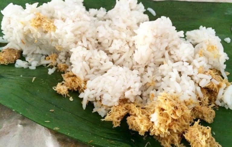 Nasi Kelapa, 1. Papeda, 2. Rujak Natsepa, 3. Nasi Kelapa, 4. Nasi Bambu, 5. Nasi Lapola, 6. Pisang Asar, 7. Sambal Colo-Colo, 8. Gogos, 9. Kohu-Kohu, 10. Roti Kering Kenari