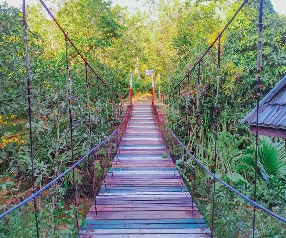 Agrowisata Karungan, 1. Museum Rumah Bundar, 2. Kawasan Konservasi Mangrove dan Bekantan, 3. Pantai Amal, 4. Islamic Center Tarakan, 5. Pulau Sadau, 6. Taman Berlabuh, 7. Baloy Mayo Adat Tidung, 8. Museum Sejarah Perang Dunia II, 9. Agrowisata Karungan