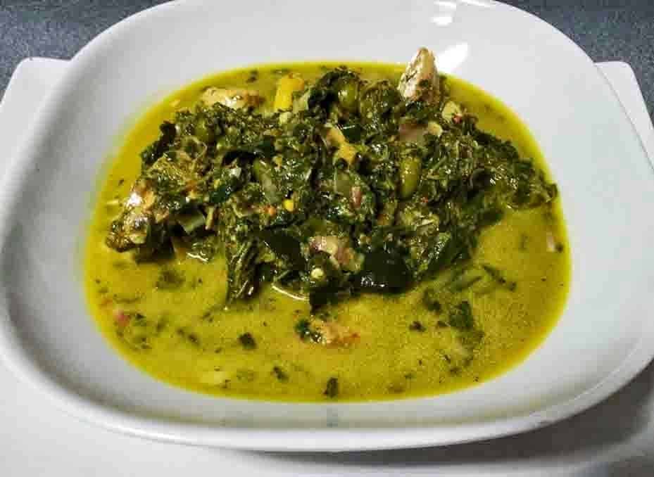 Daun Ubi Tumbuk, 1. Tipatipa , 2. Mie Gomak, 3. Ikan Arsik, 4. Naniura, 5. Dali Ni Horbo, 6. Sira Pege, 7. Daun Ubi Tumbuk, 8. Daun Ubi Jantung Pisang, 9. Sambal Tuktuk, 10. Itak Gurgur