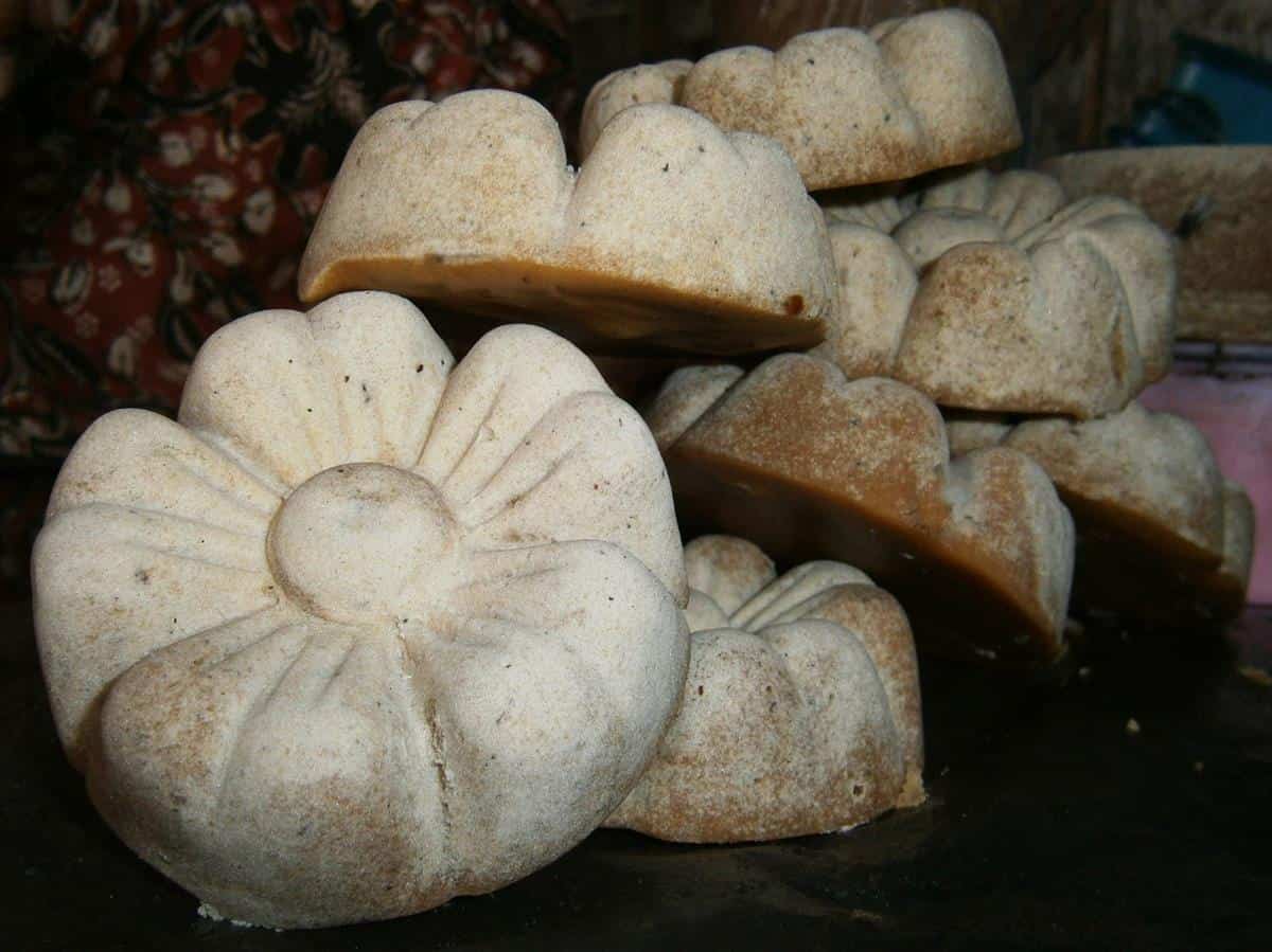 Gula Merah Siwalan, 1. Jumbrek, 2. Tenun Ikat Desa Parengan, 3. Rempeyek Cinta Rasa, 4. Keripik Sunduk, 5. Marning Jagung, 6. Batik Sendang Duwur, 7. Gula Merah Siwalan, 8. Wingko Babat, 9. Tas Eceng Gondok