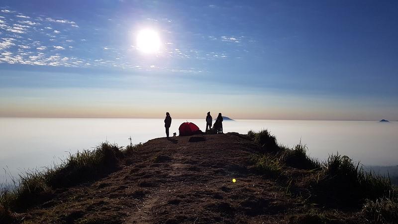 Gunung Kendil, 1. Mijil Loka, 2. Wisata Alam Posong, 3. Hutan Rasamala, 4. Pasar Tradisional Papringan Ngadiprono, 5. Embung Tlogo Pucang, 6. Curug Titang, 7. Embung Kledung, 8. Gunung Kendil, 9. Watu Layah, 10. Curug Merak