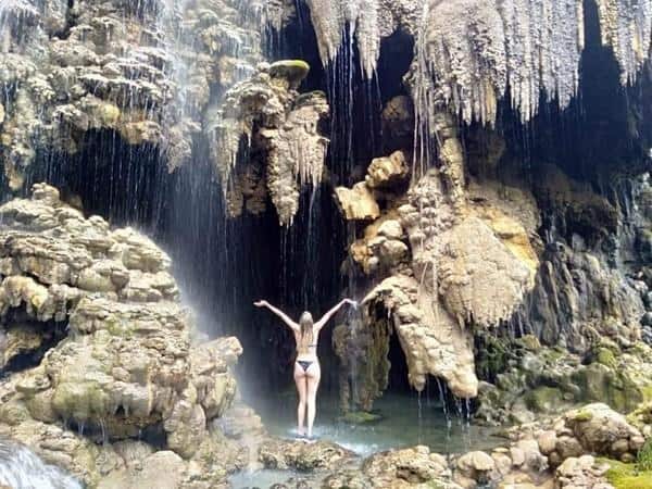 Goa Tetes, 1. Air Terjun Kapas Biru, 2. Puncak B29, 3. Gunung Lemongan, 4. Air Terjun Tumpak Sewu, 5. Coban Sriti, 6. Ranu Regulo, 7. Goa Tetes, 8. Gunung Bromo, 9. Gunung Semeru, 10. Pantai Pandan