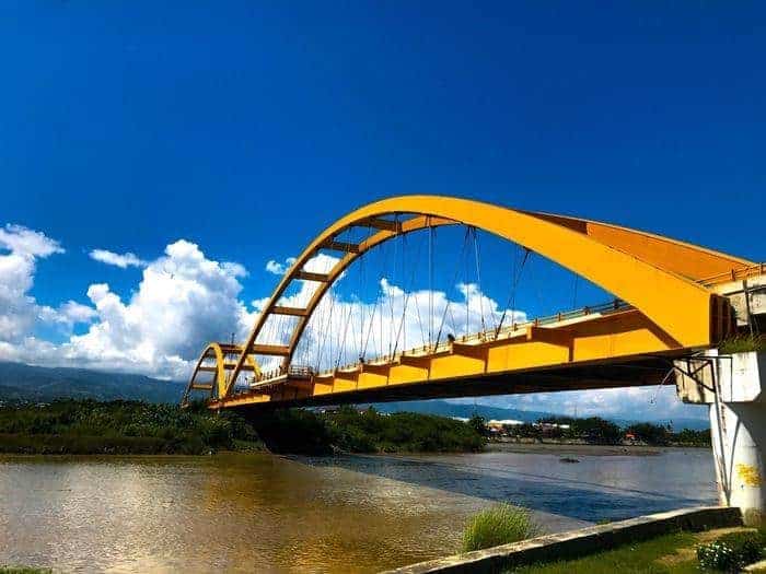 Jembatan Palu IV, 1. Museum Negeri Sulawesi Tengah, 2. Anjungan Pantai Talise, 3. Monumen Nosarara Nosabatutu, 4. Pantai Tanjung Karang, Donggala, 5. Pusat Laut Donggala, 6. Bukit Sibedi, 7. Tugu Gerhana Matahari, 8. Danau Lindu, 9. Jembatan Palu IV