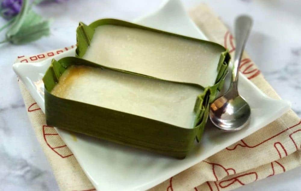Kue Tetu, 1. Bau Peapi, 3. Kue Apang, 4. Sambusa, 5. Roti Pawa, 6. Kue Paso, 7. Bolu Paranggi, 8. Kue Tetu, 9. Kue Kui-Kui, 10. Kue Bikang