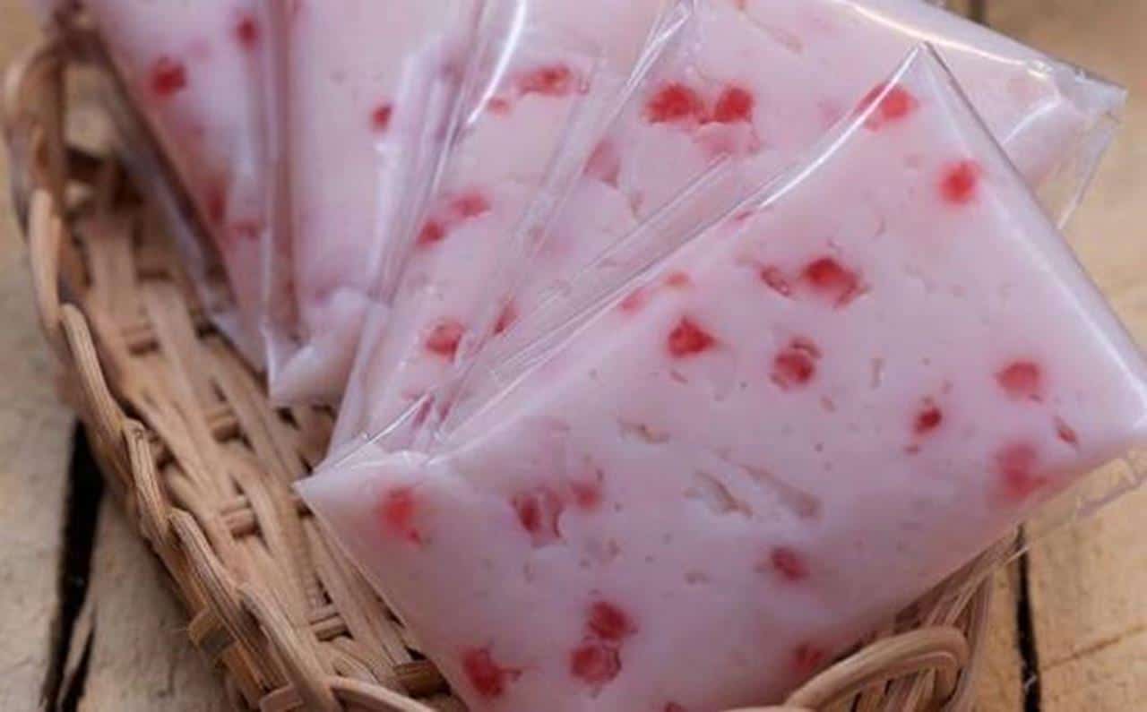 Kue Cente Manis, 1. Roti Buaya, 2. Kue Pancong, 3. Kue Ape, 4. Kue Rangi, 5. Kue Cente Manis, 6. Kue Dongkal, 7. Kue Talam, 8. Kue Geplak, 9. Kue Sengkulun, 10. Kue Cucur