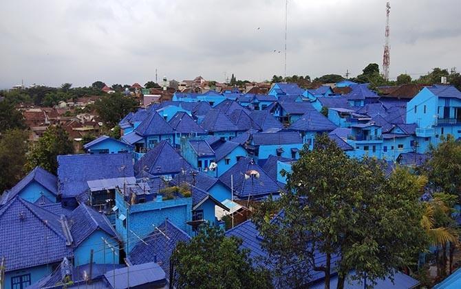 Kampung Biru Arema, 1. Alun-Alun Tugu, 2. Taman Trunojoyo, 3. Kampung Tridi, 4. Kampung Warna-Warni Jodipan, 5. Kampung Biru Arema, 6. Brawijaya Edupark Senaputra, 7. Kampoeng Heritage Kajoetangan, 8. Alun-Alun Kota Malang, 9. Masjid Agung Jami’ Kota Malang