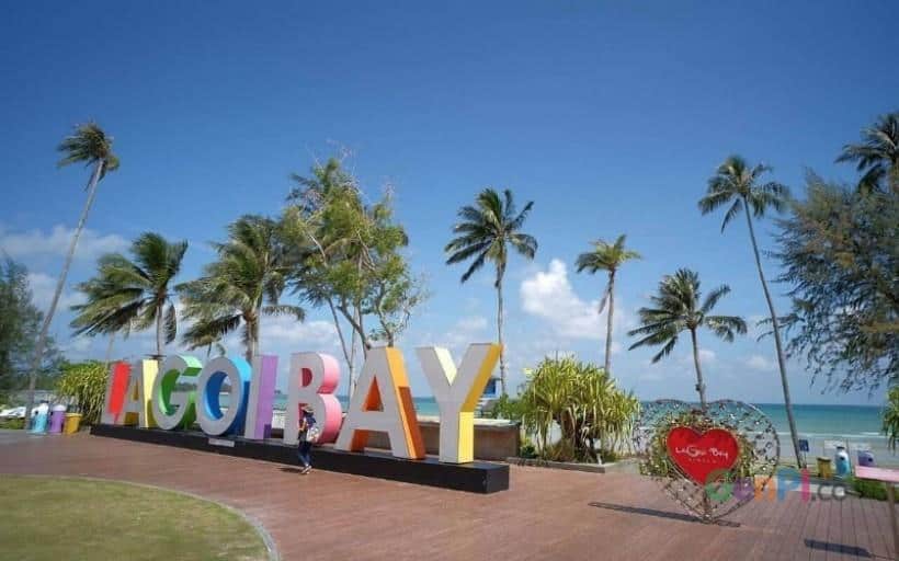 Pantai Lagoi Bay, 1. Pulau Jemur, 2. Pulau Beting Aceh, 3. Pantai Trikora, 4. Sungai Gulamo, 5. Sungai Kampar, 6. Bukit Ulu Kasok, 7. Air Terjun Lubuk Bigau, 8. Sungai Hijau, 9. Taman Hutan Raya Sultan Syarif Hasyim, 10. Pantai Lagoi Bay
