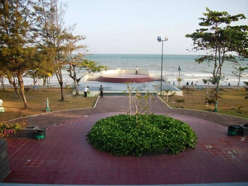 Pantai Monpera, 1. Pantai Kemala, 2. Pantai Manggar Segarasari, 3. Pantai Lamaru, 4. Pantai Batu Banua Patra, 5. Pantai Melawai, 6. Pantai AURI Sepinggan, 8. Pantai Serumpun