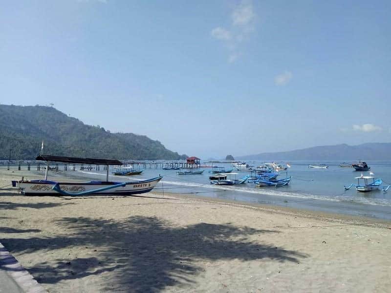 Pantai Prigi, 1. Pantai Prigi, 2. Pantai Ngadipuro, 3. Hutan Mangrove Pancer Cengkrong, 4. Bukit Tunggangan, 5. Air Terjun Pantai Pelang, 6. Air Terjun Jurug Waru, 7. Bukit Banyon, 8. Goa Lowo, 9. Gunung Prongos, 10. Puncak Jaas