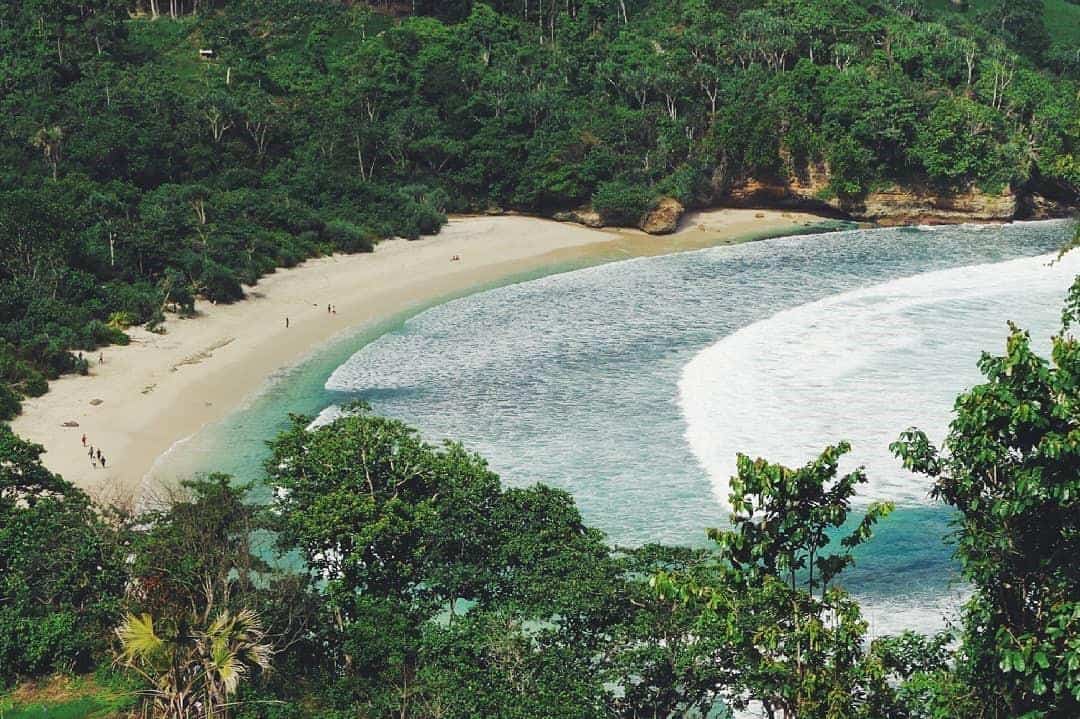 Pantai Sanggar, 1. Pantai Sanggar, 2. Pantai Godeg, 3. Pantai Dlodo, 4. Pantai Brumbun, 6. Pantai Molang, 7. Pantai Kedung Tumpang, 8. Pantai Pacar, 9. Pantai Lumbung, 10. Pantai Patuk Gebang