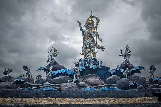 Patung Titi Banda, 1. Patung GWK, 2. Patung Satria Gatotkaca, 3. Patung Nakula Sahadewa, 4. Patung Titi Banda, 5. Patung Dewa Ruci, 6. Patung Catur Muka, 7. Patung I Gusti Ngurah Rai, 8. Patung Krishna Arjuna, 9. Patung Kumbakarna Laga, 10. Patung Bayi Sakah