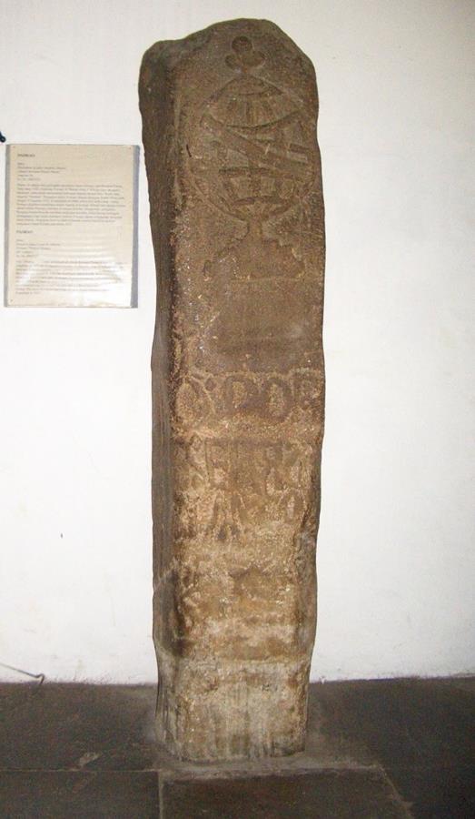 Prasasti Perjanjian Sunda Portugis, 1. Prasasti Perjanjian Sunda Portugis, 2. Prasasti Pasir Datar, 3. Situs Karangkamulyan, 4. Prasasti Cikapundung, 5. Prasasti Huludayeuh, 6. Prasasti Batu Tulis, 7. Prasasti Kebon Kopi II, 8. Prasasti Ulubelu