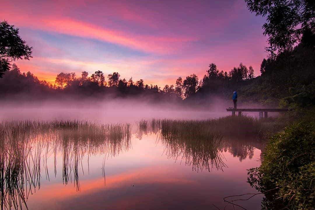 Ranu Regulo, 1. Air Terjun Kapas Biru, 2. Puncak B29, 3. Gunung Lemongan, 4. Air Terjun Tumpak Sewu, 5. Coban Sriti, 6. Ranu Regulo, 7. Goa Tetes, 8. Gunung Bromo, 9. Gunung Semeru, 10. Pantai Pandan