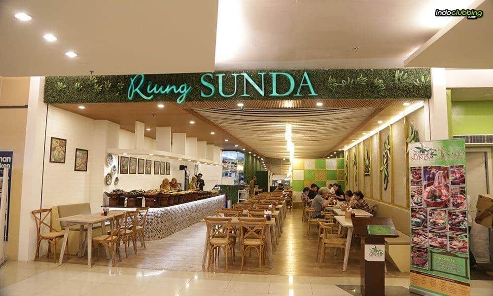 Riung Sunda, 1. Dapur Sunda, 2. Dapur Kuring, 3. Bumbu Desa, 4. Talaga Sampireun, 5. Gubug Mang Engking, 6. Riung Sunda, 7. Rumah Makan Ampera, 8. Sambara Resto, 9. Ikan Bakar Cianjur, 10. Bensunda