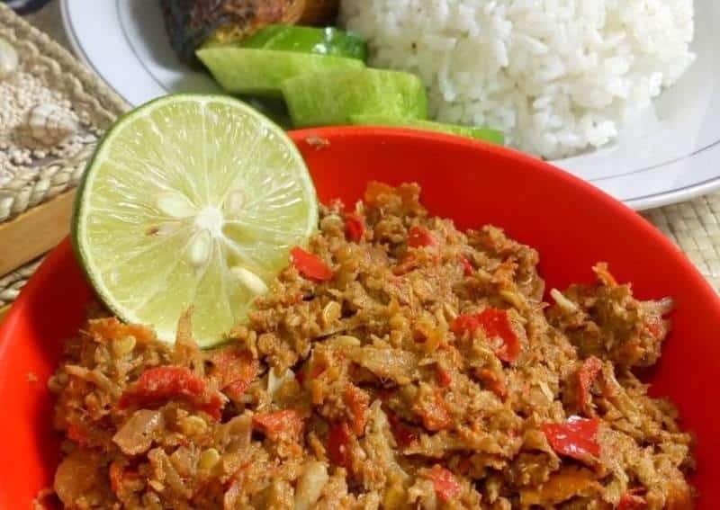 Sambal Tuktuk, 1. Tipatipa , 2. Mie Gomak, 3. Ikan Arsik, 4. Naniura, 5. Dali Ni Horbo, 6. Sira Pege, 7. Daun Ubi Tumbuk, 8. Daun Ubi Jantung Pisang, 9. Sambal Tuktuk, 10. Itak Gurgur